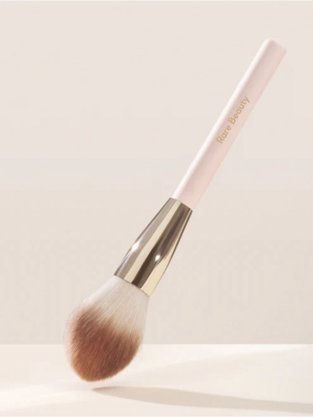 Rare Beauty Always An Optimist Powder Brush